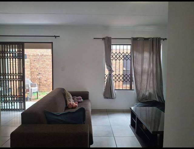 2 BEDROOM DUPLEX FOR SALE IN RYNFIELD